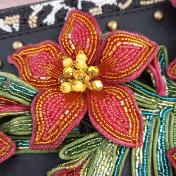 Mary Frances Tropical Heat Beaded Floral Bag - Picture 7 of 16